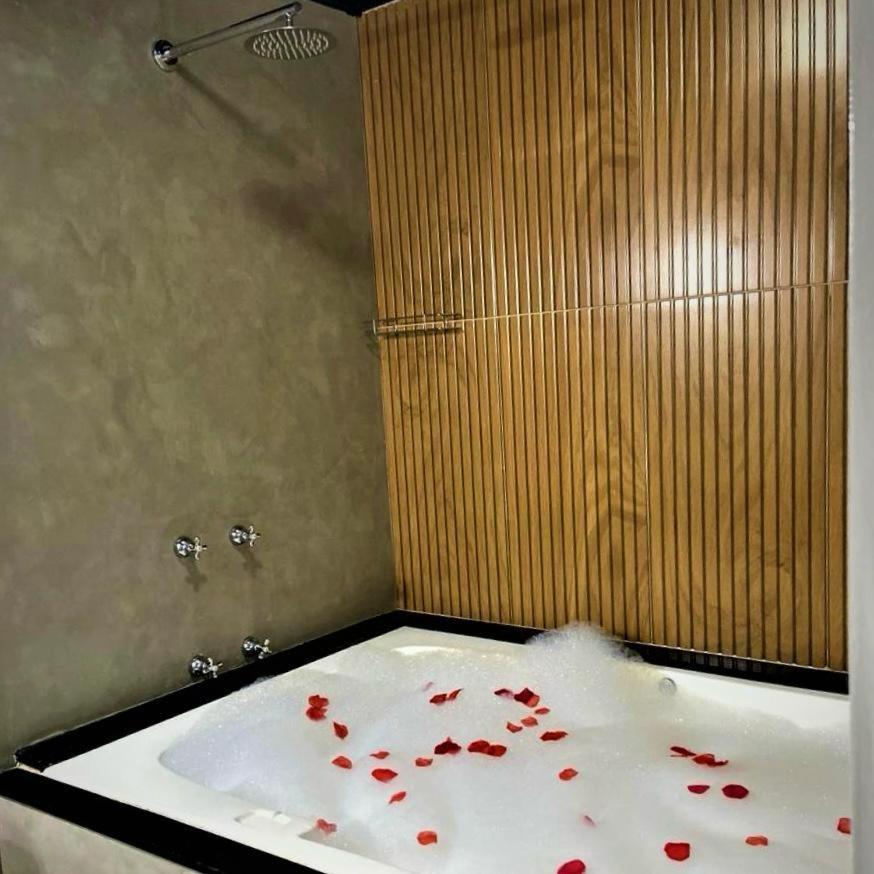 Amore Mio (Adults Only) Грамаду Екстериор снимка